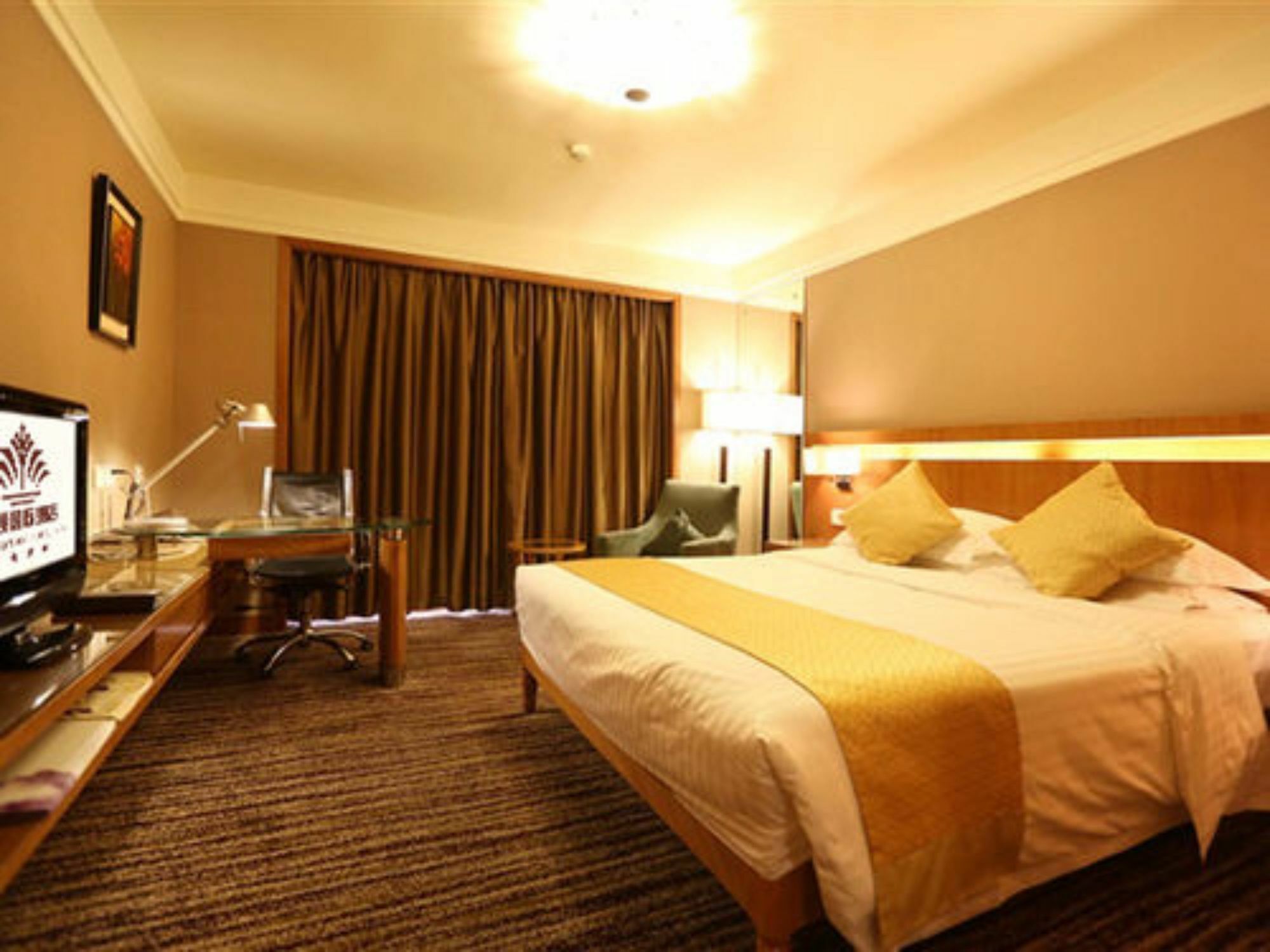 Qingdao Kuaitong International Hotel Экстерьер фото